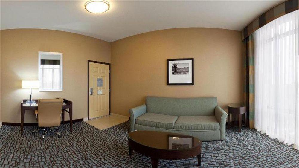 Holiday Inn Express & Suites Salinas By Ihg מראה חיצוני תמונה