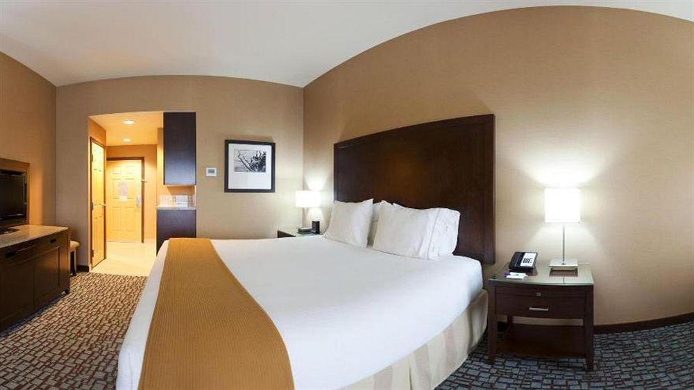 Holiday Inn Express & Suites Salinas, An Ihg Hotel מראה חיצוני תמונה
